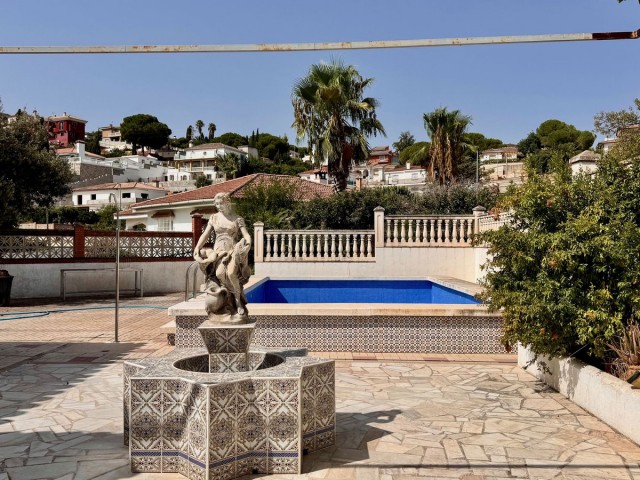 6 Schlafzimmer Villa in Alhaurín de la Torre