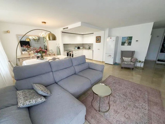 Huoneisto, Benahavis, R5142571