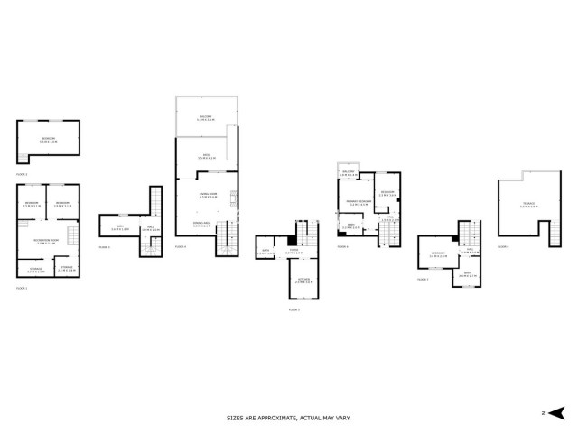 5 Bedrooms Townhouse in Fuengirola