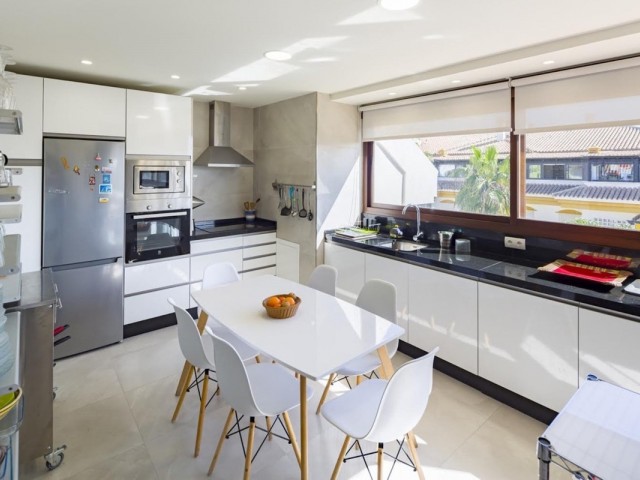 Penthouse in Nueva Andalucía
