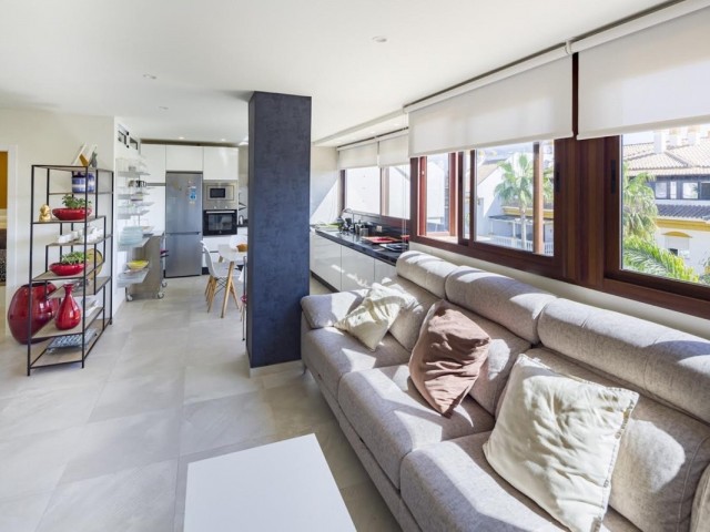 Penthouse in Nueva Andalucía