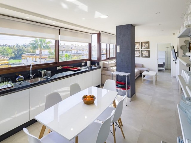 Penthouse in Nueva Andalucía