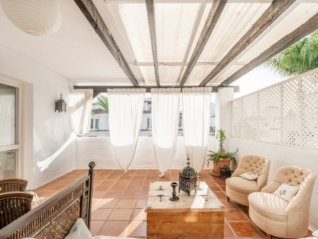 2 Bedrooms Apartment in Nueva Andalucía