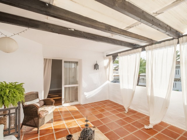 2 Bedrooms Apartment in Nueva Andalucía