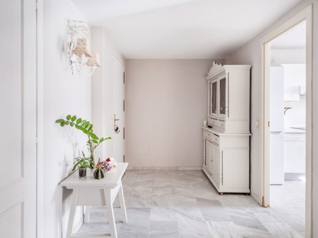 2 Bedrooms Apartment in Nueva Andalucía