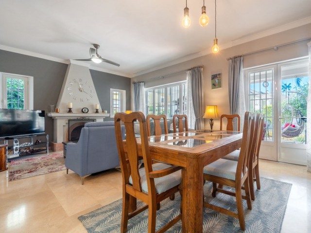 3 Soveroms Villa i Elviria