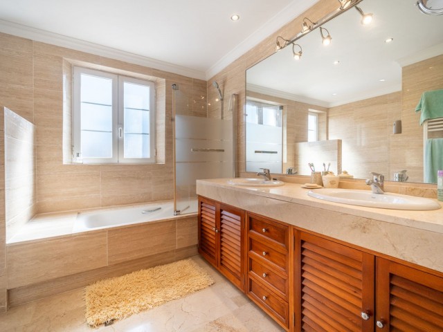 3 Soveroms Villa i Elviria