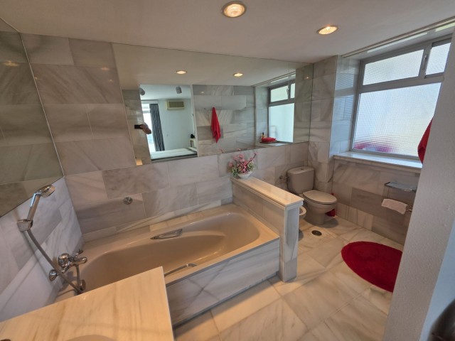 1 Bedrooms Apartment in Marbella