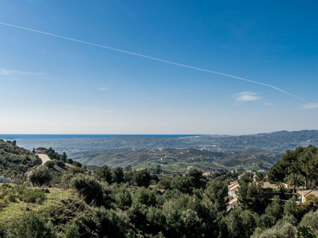 Villa avec 5 Chambres  à Valtocado