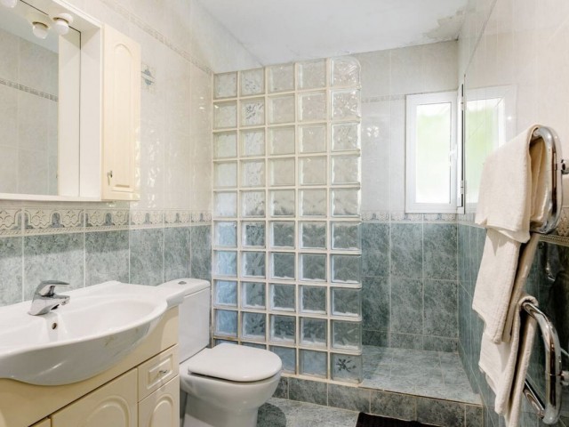 Villa avec 5 Chambres  à Valtocado