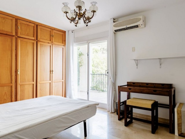 Villa avec 5 Chambres  à Valtocado