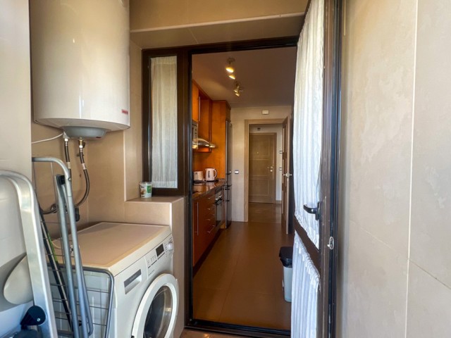 Apartamento con 2 Dormitorios  en La Duquesa