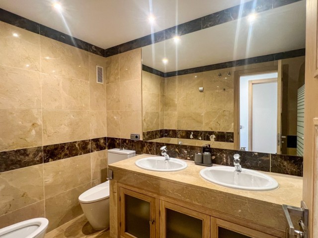 2 Schlafzimmer Apartment in La Duquesa