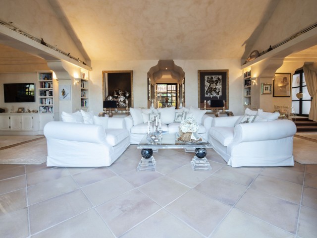 3 Bedrooms Villa in Sierra Blanca