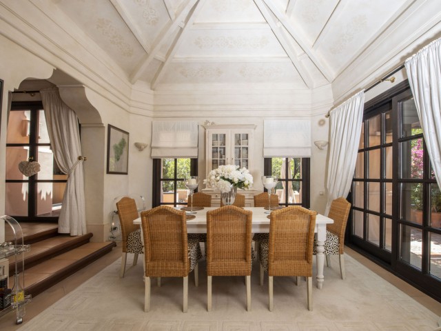 3 Bedrooms Villa in Sierra Blanca