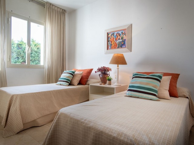 2 Bedrooms Apartment in San Pedro de Alcántara