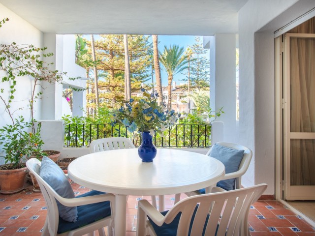 2 Bedrooms Apartment in San Pedro de Alcántara