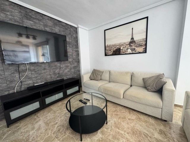 3 Bedrooms Apartment in Teatinos