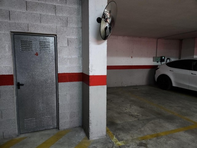 3 Bedrooms Apartment in Teatinos