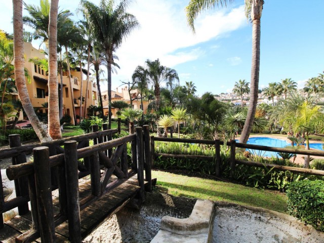 Apartamento con 3 Dormitorios  en Atalaya