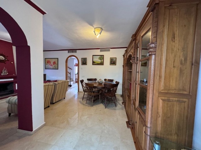5 Bedrooms Townhouse in San Pedro de Alcántara