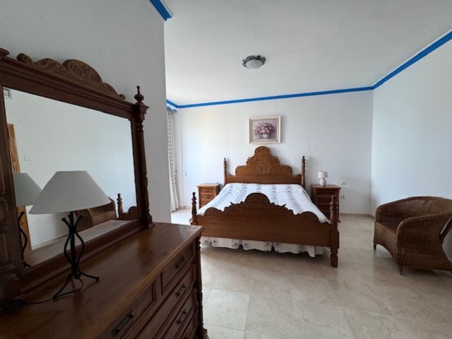 5 Bedrooms Townhouse in San Pedro de Alcántara