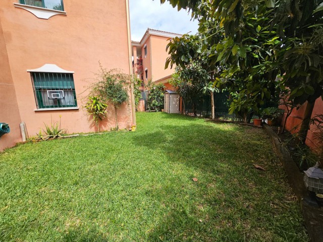 2 Bedrooms Apartment in Marbesa