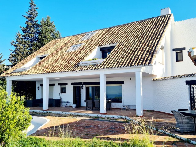 5 Slaapkamer Villa in Las Chapas