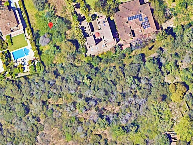 Tomt Nueva Andalucía - R4876630