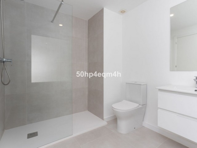 4 Soveroms Leilighet i Guadalmina Baja