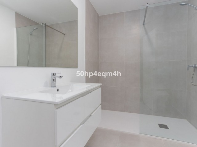 4 Soveroms Leilighet i Guadalmina Baja