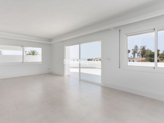 4 Soveroms Leilighet i Guadalmina Baja