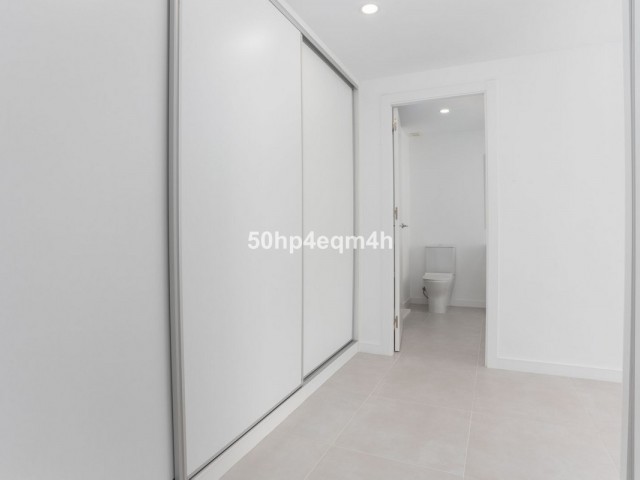 4 Soveroms Leilighet i Guadalmina Baja