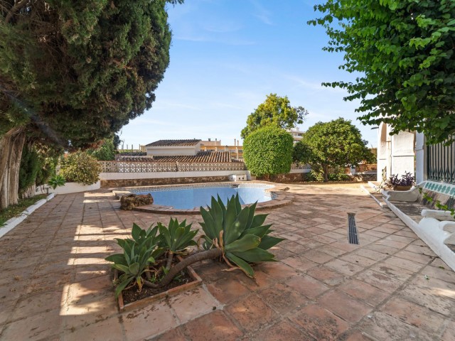 5 Bedrooms Villa in Fuengirola