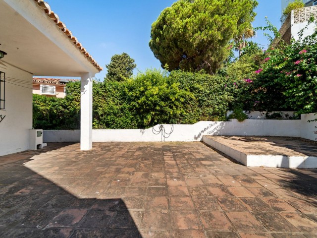 5 Bedrooms Villa in Fuengirola