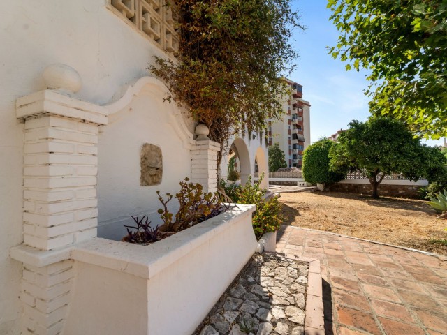 5 Bedrooms Villa in Fuengirola