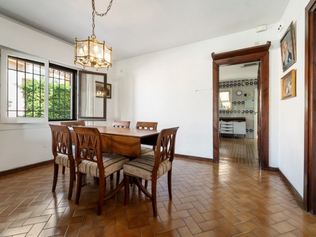5 Bedrooms Villa in Fuengirola