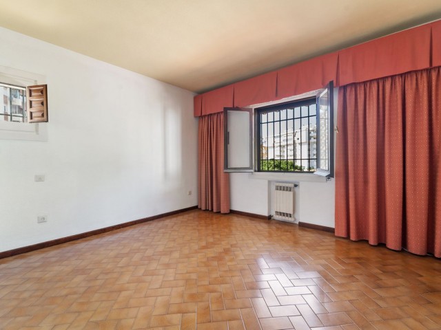 5 Bedrooms Villa in Fuengirola