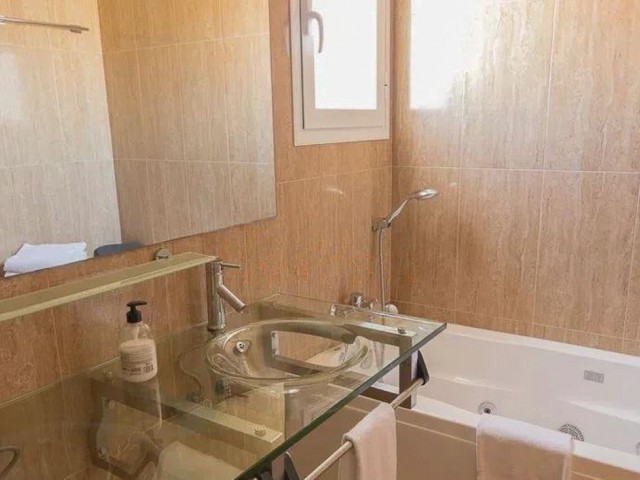 2 Bedrooms Apartment in El Paraiso