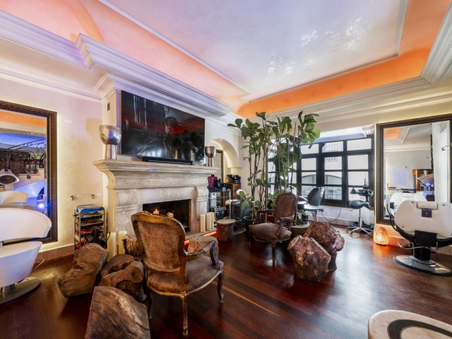 3 Bedrooms Apartment in Puerto Banús