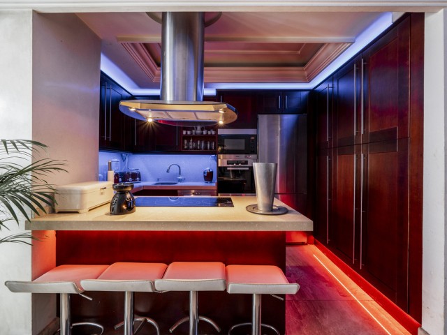 3 Bedrooms Apartment in Puerto Banús