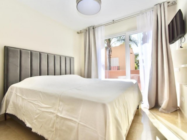 4 Slaapkamer Rijtjeshuis in Nueva Andalucía