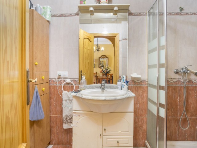 Villa avec 6 Chambres  à Fuengirola