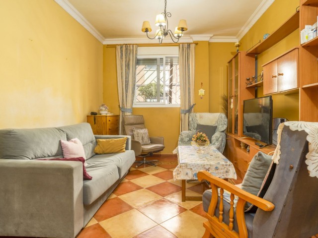 Villa avec 6 Chambres  à Fuengirola