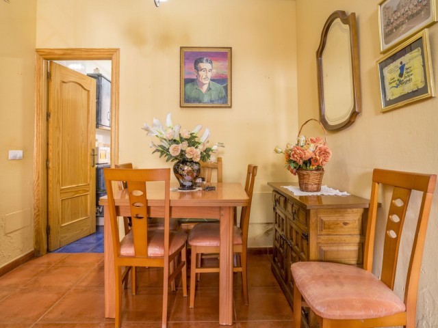 Villa avec 6 Chambres  à Fuengirola