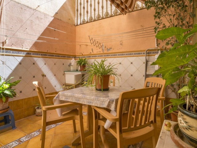 Villa avec 6 Chambres  à Fuengirola