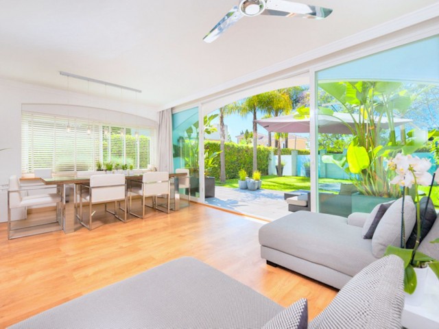 4 Schlafzimmer Villa in Guadalmina Baja