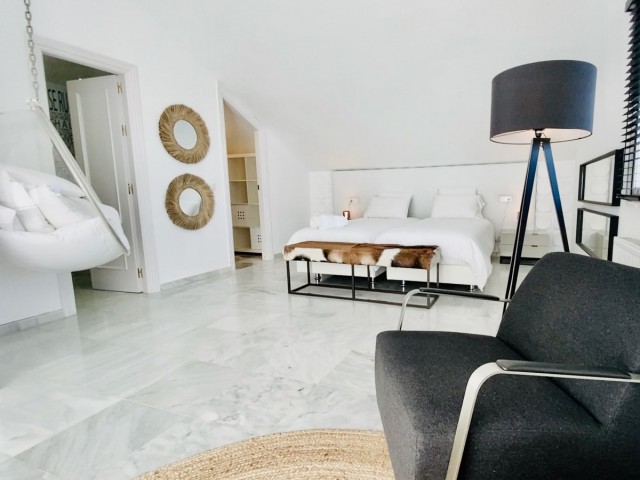 4 Schlafzimmer Villa in Guadalmina Baja