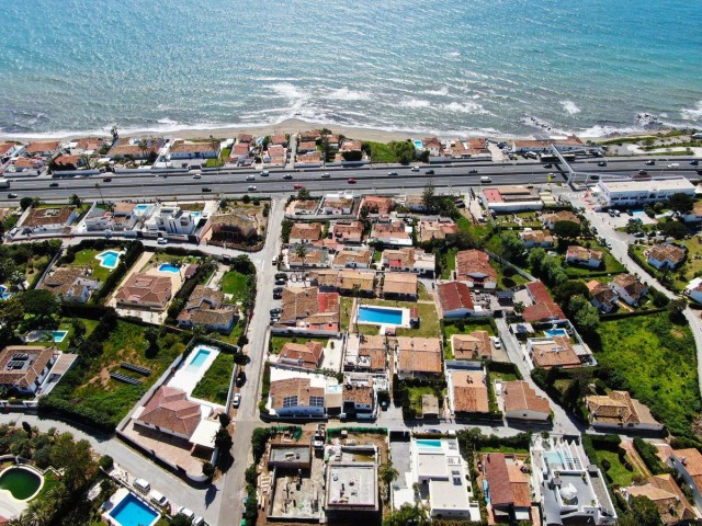 5 Soveroms Villa i El Chaparral