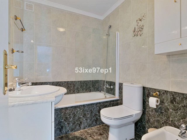 Maison mitoyenne avec 2 Chambres  à Fuengirola